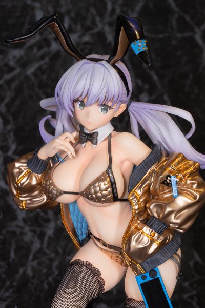 宇佐田美海 金色版