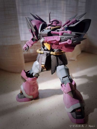 MG 1/100 机动战士高达0080 口袋里的战争 MS-18E 京宝梵