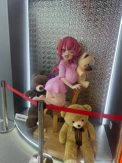 等身伊露露