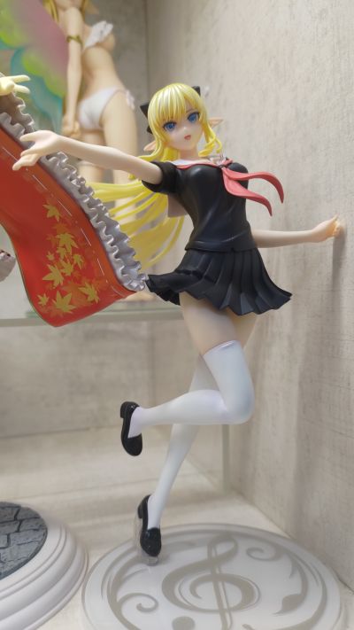 光明之响 	雾香·托瓦·阿尔玛 水手服