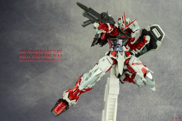 METAL BUILD 机动战士高达SEED ASTRAY系列 异端高达红色机改 (新生强袭版)