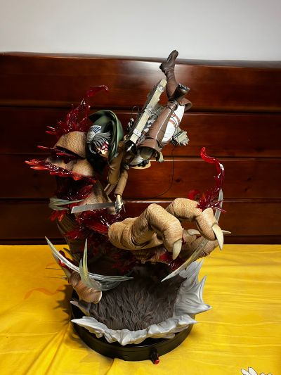 进击的巨人 利威尔&兽之巨人 | hpoi手办维基