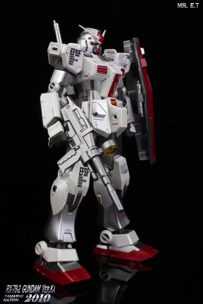 GUNDAM FIX FIGURATION METAL COMPOSITE RX-78-2 高达 Ver.Ka  Roll Out Colors（魂商店限定）