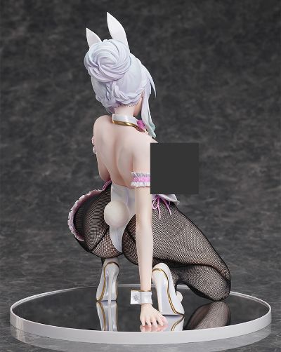 不善于社交的寡居雪女和被诅咒的戒指。 雪乃深冬 兔女郎