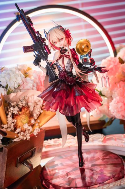 少女前线 M4 SOPMOD Ⅱ 酒席的扫荡者 会场限定Ver.