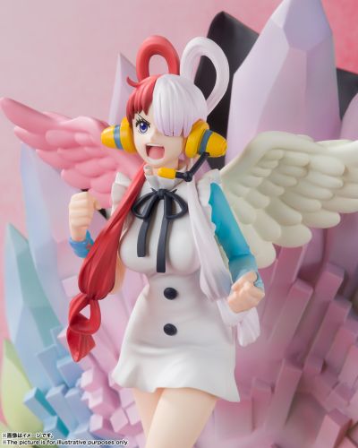 FiguartsZERO [超激战] 航海王：红发歌姬 香克斯 与 乌塔