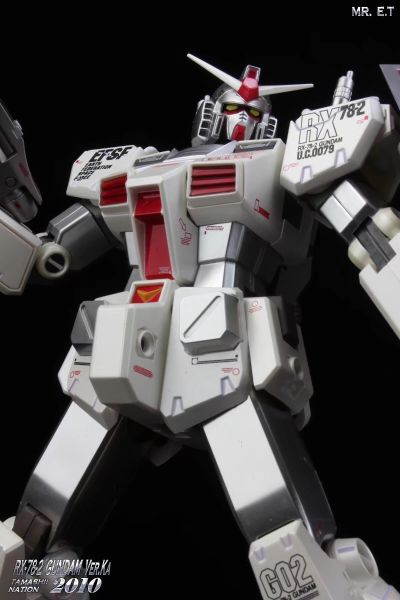 GUNDAM FIX FIGURATION METAL COMPOSITE RX-78-2 高达 Ver.Ka  Roll Out Colors（魂商店限定）