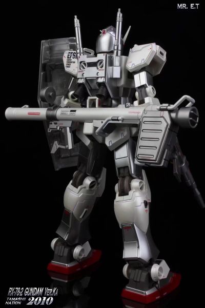 GUNDAM FIX FIGURATION METAL COMPOSITE RX-78-2 高达 Ver.Ka  Roll Out Colors（魂商店限定）