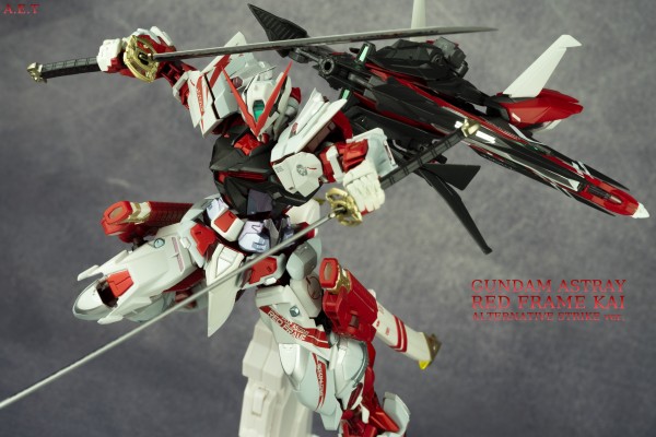 METAL BUILD 机动战士高达SEED ASTRAY系列 异端高达红色机改 (新生强袭版)