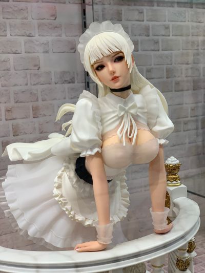 假日女仆 莫妮卡·特西娅