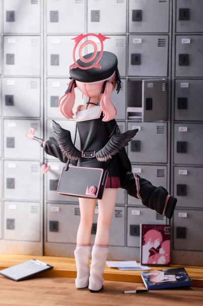 蔚蓝档案  下江小春