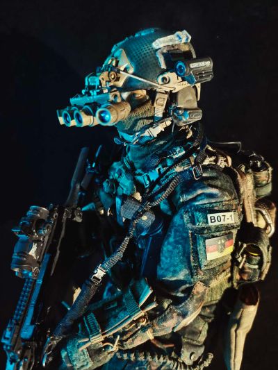 DAMTOYS 78037 德军KSK特种部队 突击手 ASSAULTER