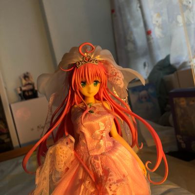 给内衣菈菈穿衣服