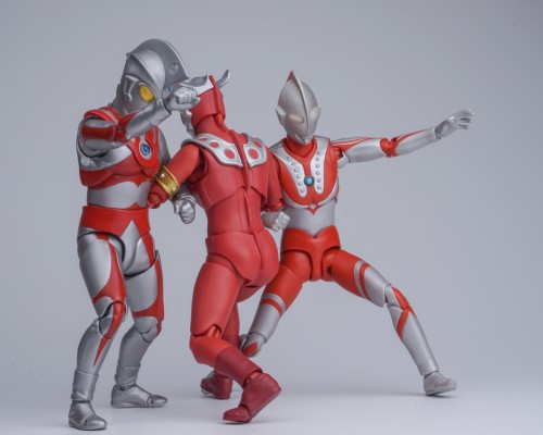 S.H.Figuarts  雷欧奥特曼 阿斯特拉