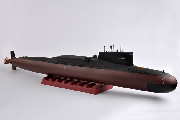 编号：05910  1/144 世界战舰系列 中国海军 092“夏”级战略核潜艇