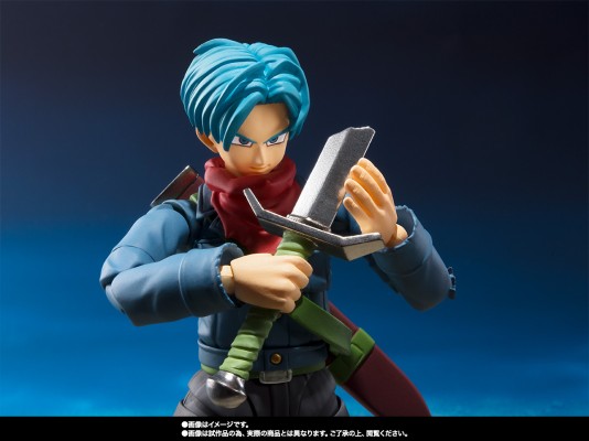 S.H.Figuarts 龙珠超 未来特兰克斯