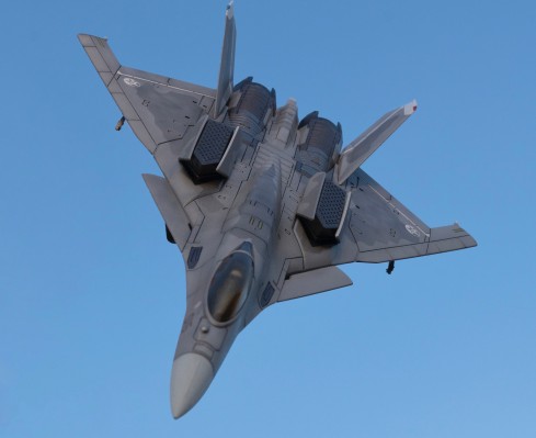 皇牌空战 CFA-44