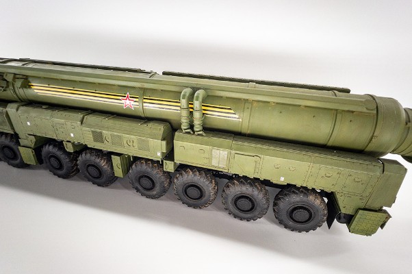 编号：01082 1/35 装甲车辆系列 俄罗斯 白杨-M型弹道导弹