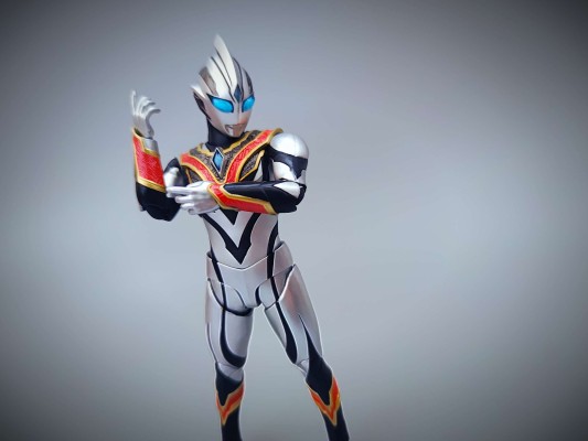 S.H.Figuarts  邪恶特利迦