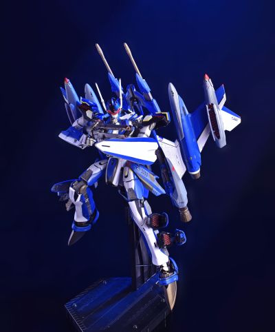 DX超合金 超时空要塞DELTA 绝对LIVE YF-29 永恒女武神（马克西米利安·吉纳斯专用机）