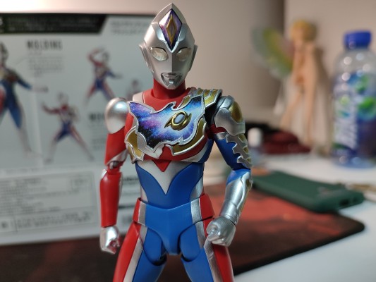 figuarts 德凱奧特曼 德凱奧特曼 閃亮型