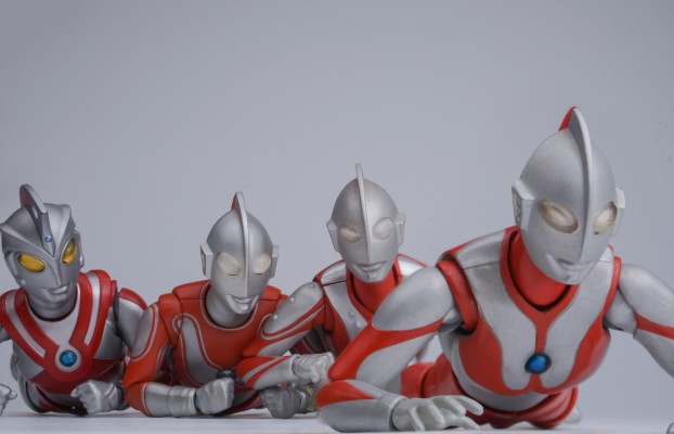 S.H.Figuarts  雷欧奥特曼 阿斯特拉