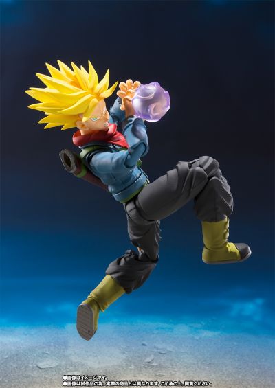 S.H.Figuarts 龙珠超 未来特兰克斯