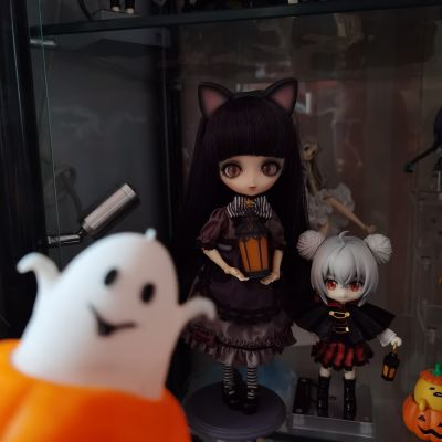 Harmonia bloom Seasonal Doll Dorothy