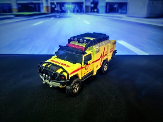 变形金刚 PREMIUM FINISH PF SS-04 救护车