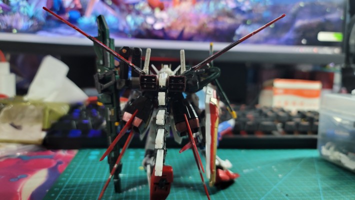 RG 1/144 翔翼型强袭高达