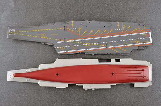 编号：07313 1/1000 世界军舰系列 中国海军 航母“辽宁”号CV-16