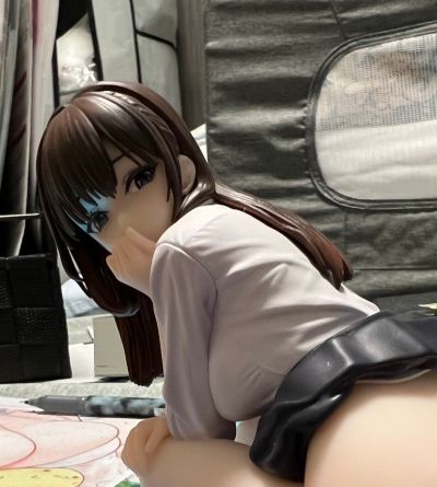 蹲下的JK