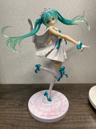 超级景品 “初音未来15周年纪念” 原画师：スオウ