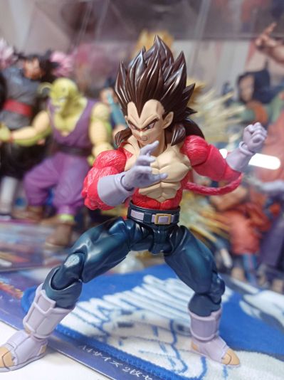 S.H.Figuarts 龙珠GT  超级赛亚人4 贝吉塔