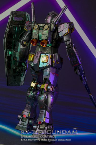 中国限定 PG UNLEASHED 机动战士高达 RX-78-2 高达 (偏光涂层版)