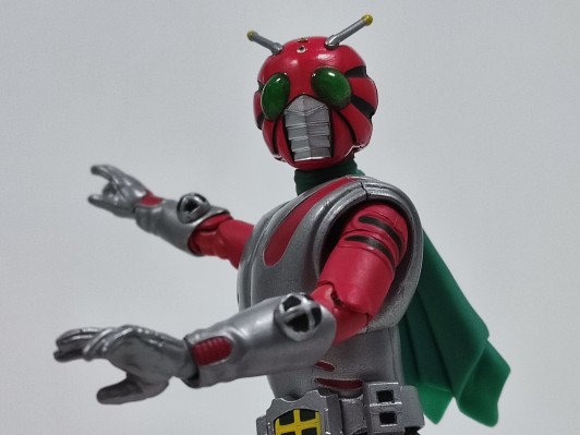 S.H.Figuarts 假面骑士：佐修 地狱潜行者