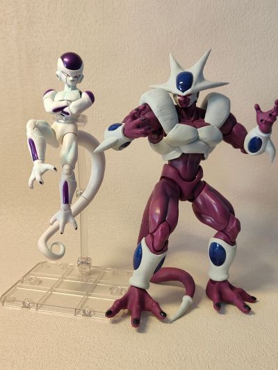 S.H.Figuarts  弗利萨 终极形态-复活