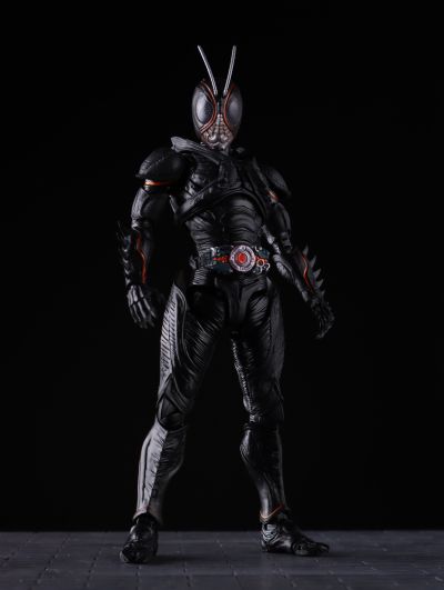 S.H.Figuarts  假面骑士BLACK SUN 假面骑士暗日
