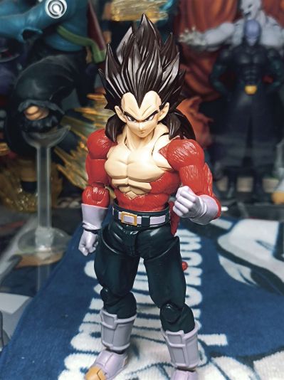 S.H.Figuarts 龙珠GT 超级赛亚人4 孙悟空