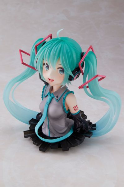 TAITO赏 初音未来纪念日抽奖活动 A奖 初音未来胸像（原画师：藤原）