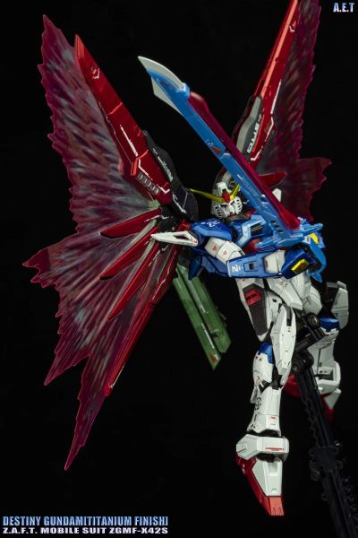 RG  1/144 命运高达专用强化特效件“光之翼”