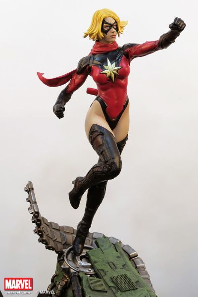 MARVEL 惊奇女士