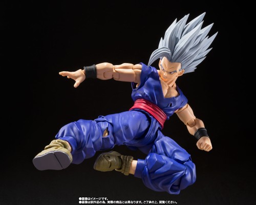 S.H.Figuarts 龙珠超：超级人造人  野兽孙悟饭