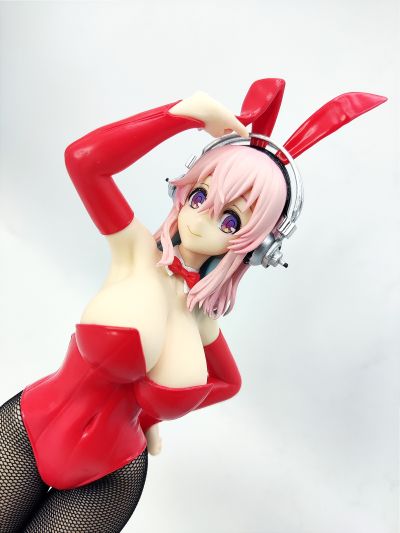 BiCute Bunnies 超级索尼子 红色兔女郎