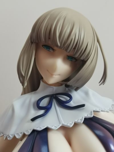 爆弹女孩 赛比娅·贝尔蒙特