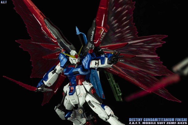 RG  机动战士高达SEED Destiny ZGMF-X42S 命运高达［钛金质感］