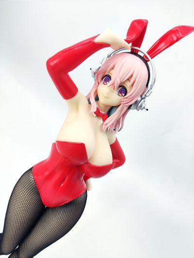 BiCute Bunnies 超级索尼子 红色兔女郎