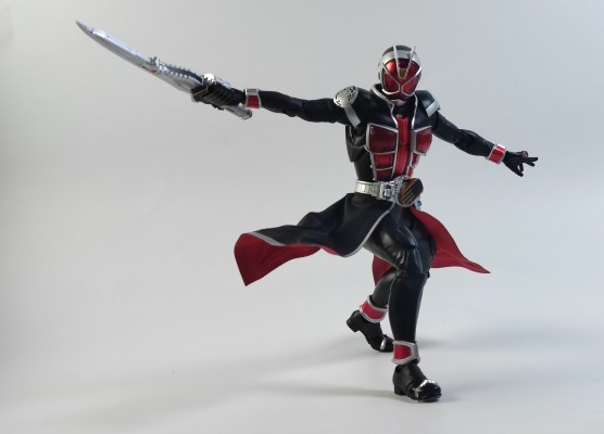 S.H.Figuarts(真骨雕制法)   假面骑士巫骑 假面骑士巫骑 火焰形态 10周年纪念版