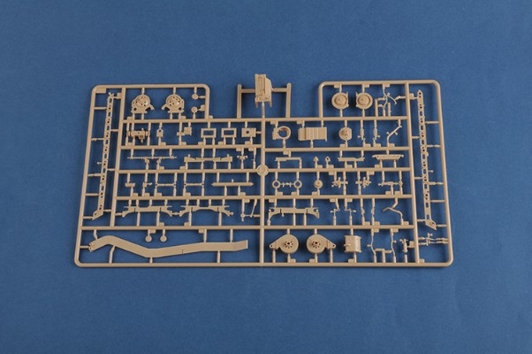 编号:84554 1/35 装甲车辆系列 德“黑豹”坦克抢修车G型(后期型)