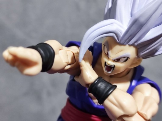 S.H.Figuarts 野兽孙悟饭